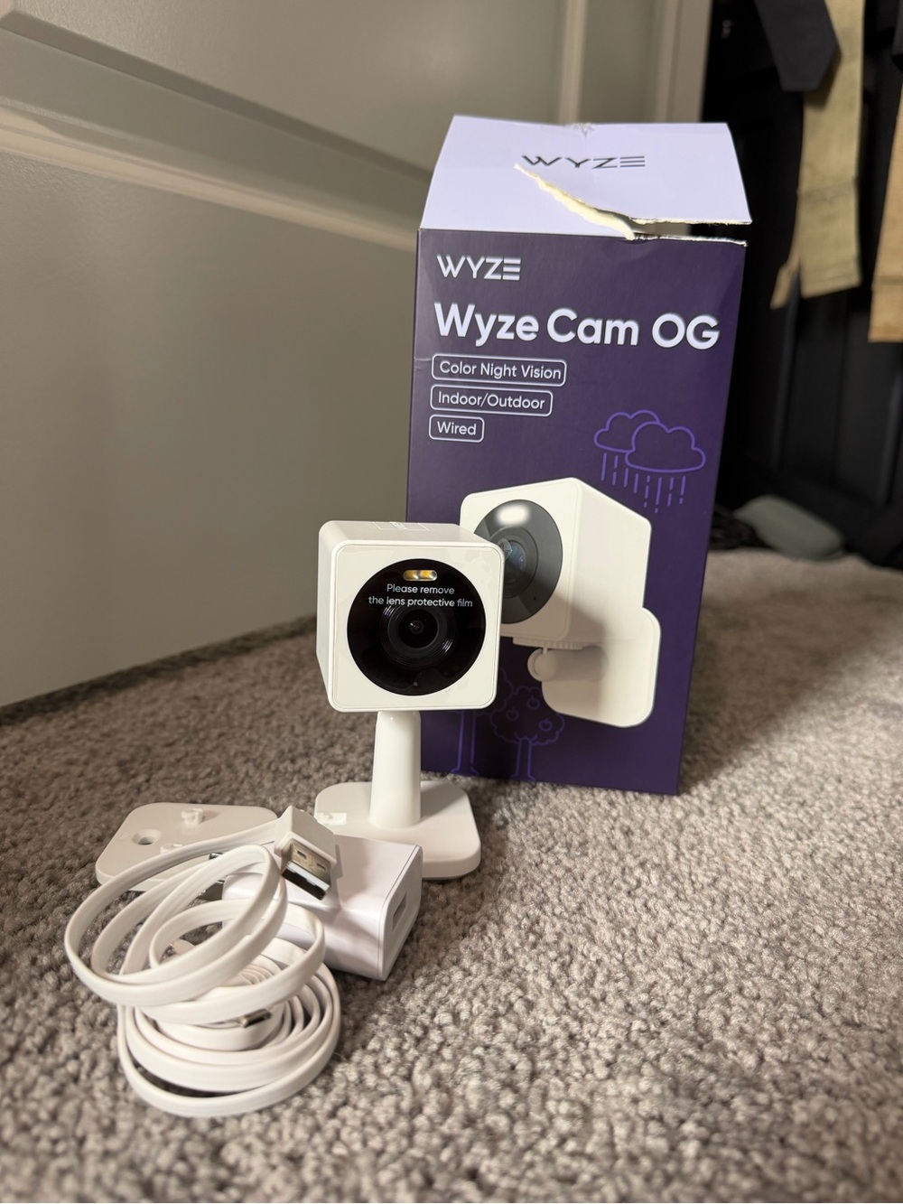 Wyze Cam OG Indoor/Outdoor Security Camera - White